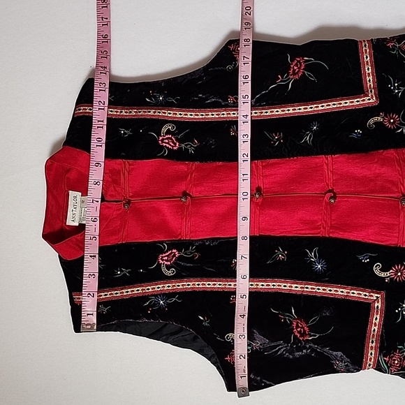 Ann Taylor Back Red Velvet Asian Floral Vest - Picture 8 of 11